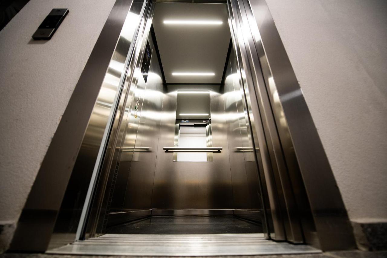 Smart Concept Living Plaza Daire Bükreş Dış mekan fotoğraf